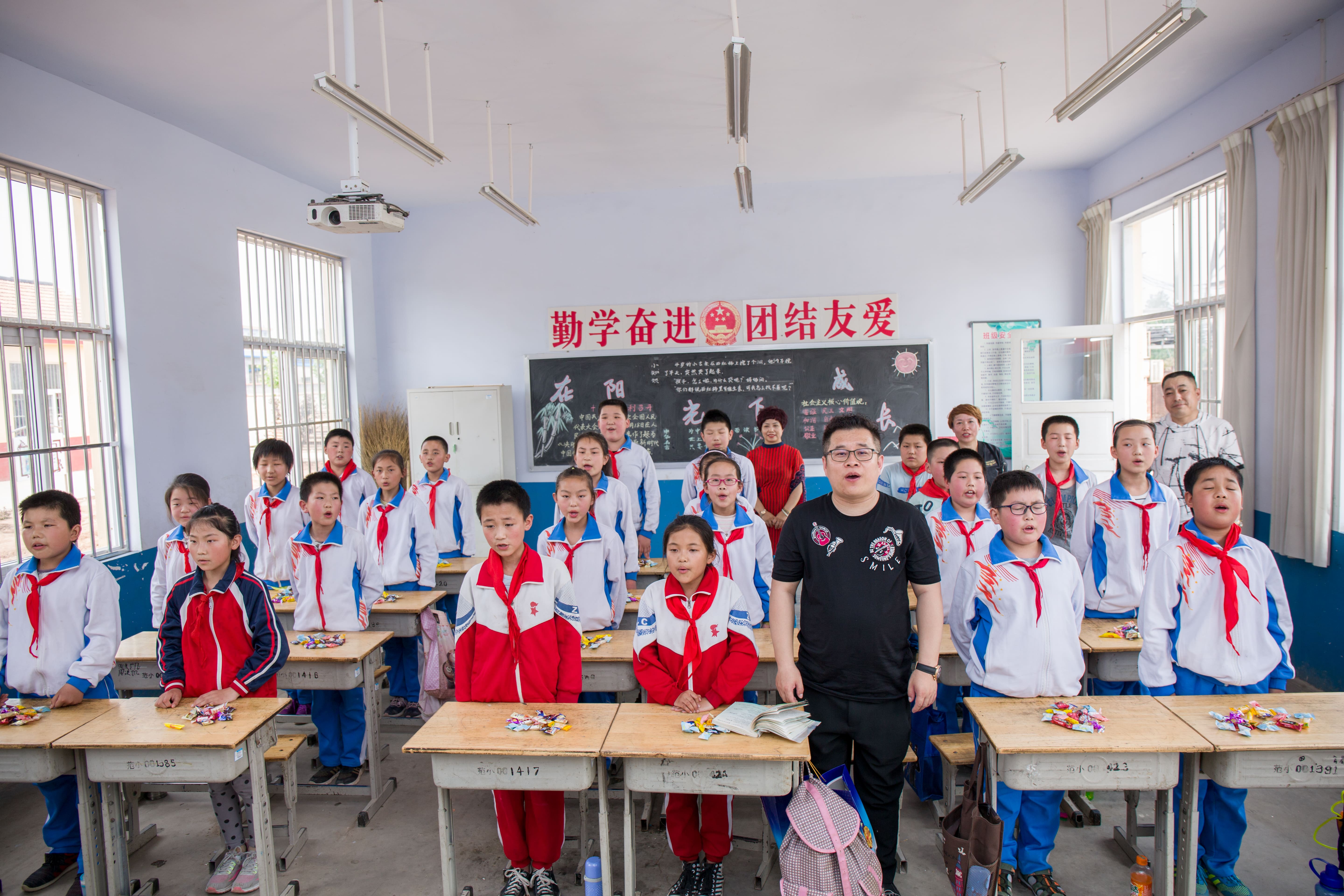 第142所 诸城市贾悦镇范家官庄时博在线官网（中国）官方网站鹿永波小学